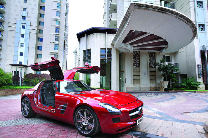 1955 Mercedes 300 SLR vs SLS AMG - Image 2